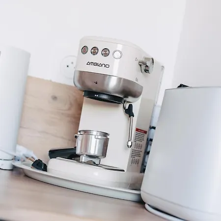 Rose Mer, A 20 Metres De La Avec Parking Prive Et Balcon, Animal Accepte * ヴィムルー