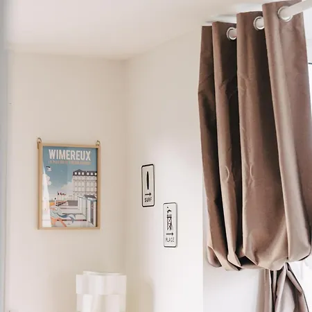 Rose Mer, A 20 Metres De La Avec Parking Prive Et Balcon, Animal Accepte * ヴィムルー