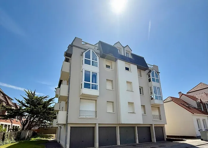 Rose Mer, A 20 Metres De La Avec Parking Prive Et Balcon, Animal Accepte Apartment *