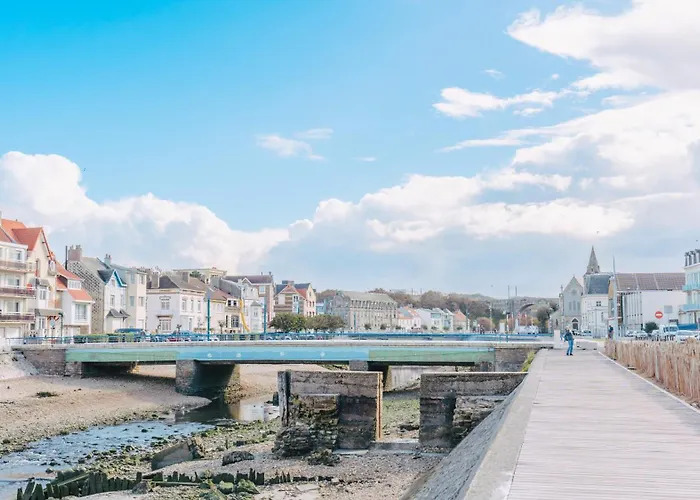 Rose Mer, A 20 Metres De La Avec Parking Prive Et Balcon, Animal Accepte Apartment *